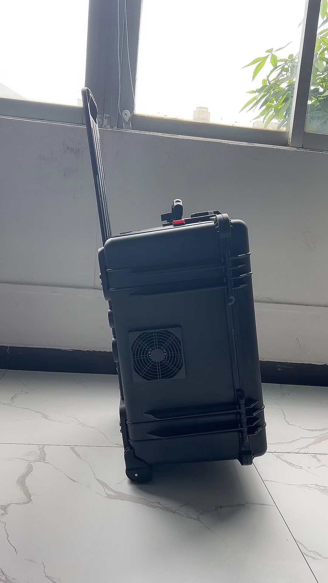 舒城手拉箱型移动通信干扰器